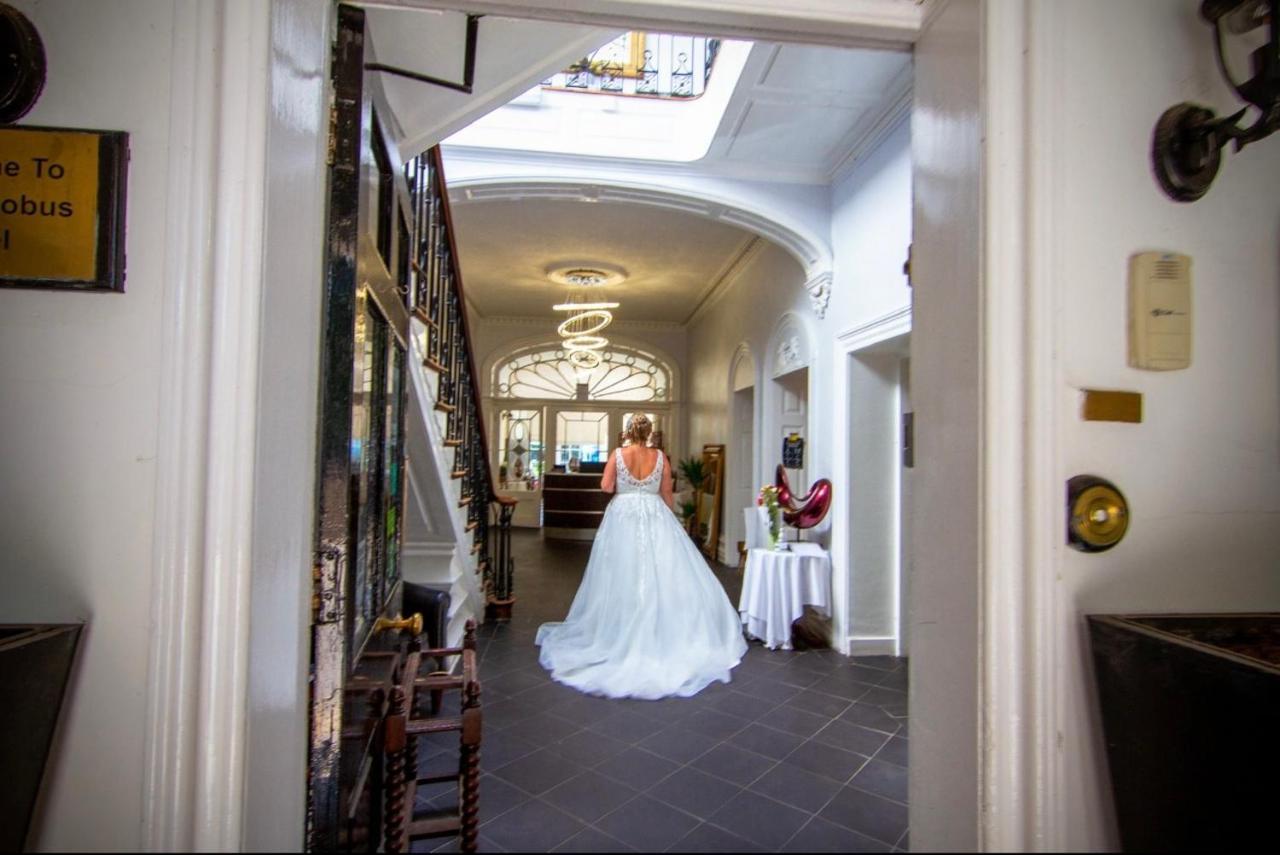 Antrobus Hotel Amesbury Εξωτερικό φωτογραφία