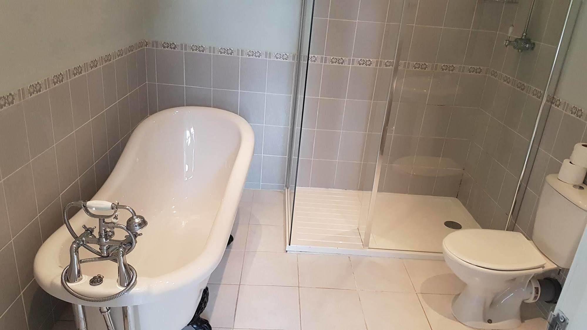 Antrobus Hotel Amesbury Εξωτερικό φωτογραφία